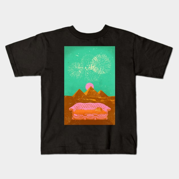 CHILL PYRAMIDS Kids T-Shirt by Showdeer